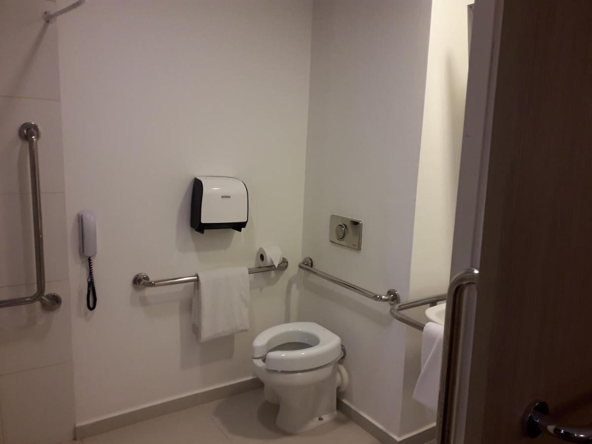 Ibis Budget Озаску Экстерьер фото