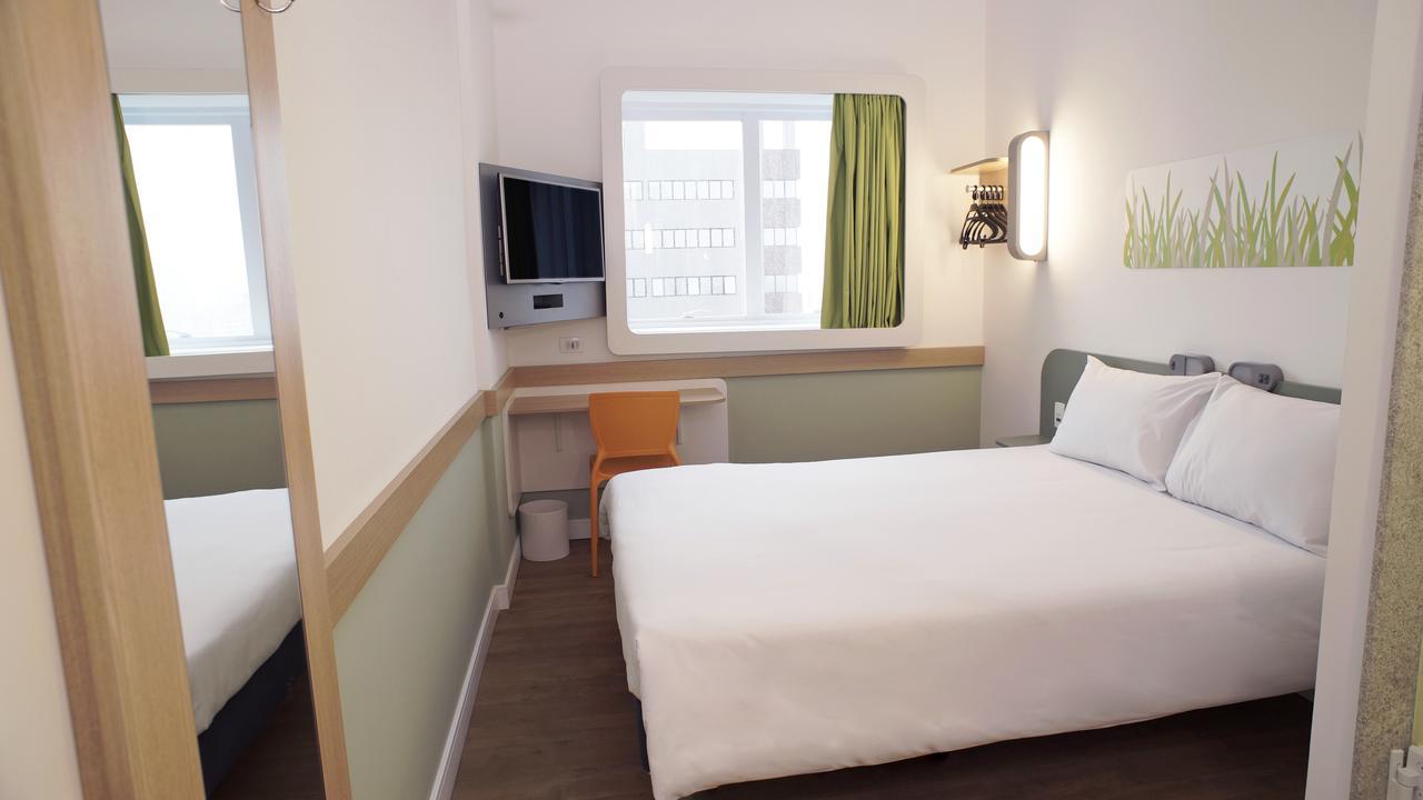 Ibis Budget Озаску Экстерьер фото