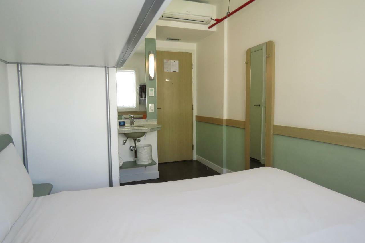 Ibis Budget Озаску Экстерьер фото